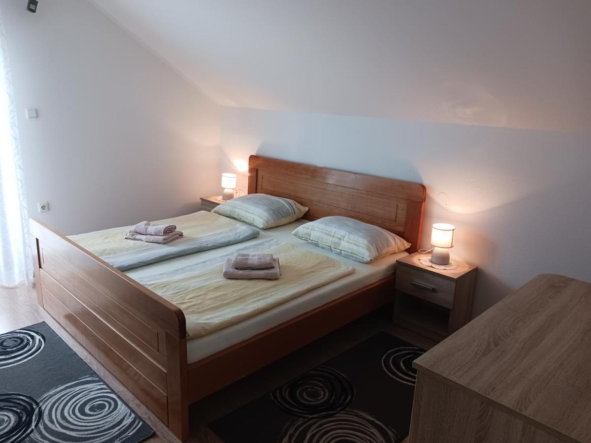 M & J Villa Krasno Polje Exteriör bild