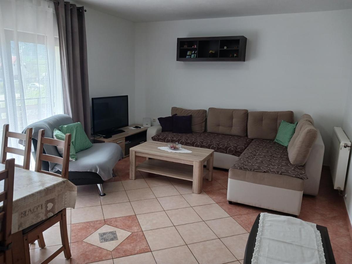 M & J Villa Krasno Polje Exteriör bild